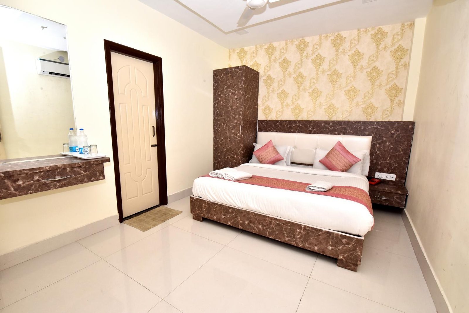 Hotel Oscar, Hotel Oscar Amritsar, Hotel Oscar in Amritsar, Best Hotel ...